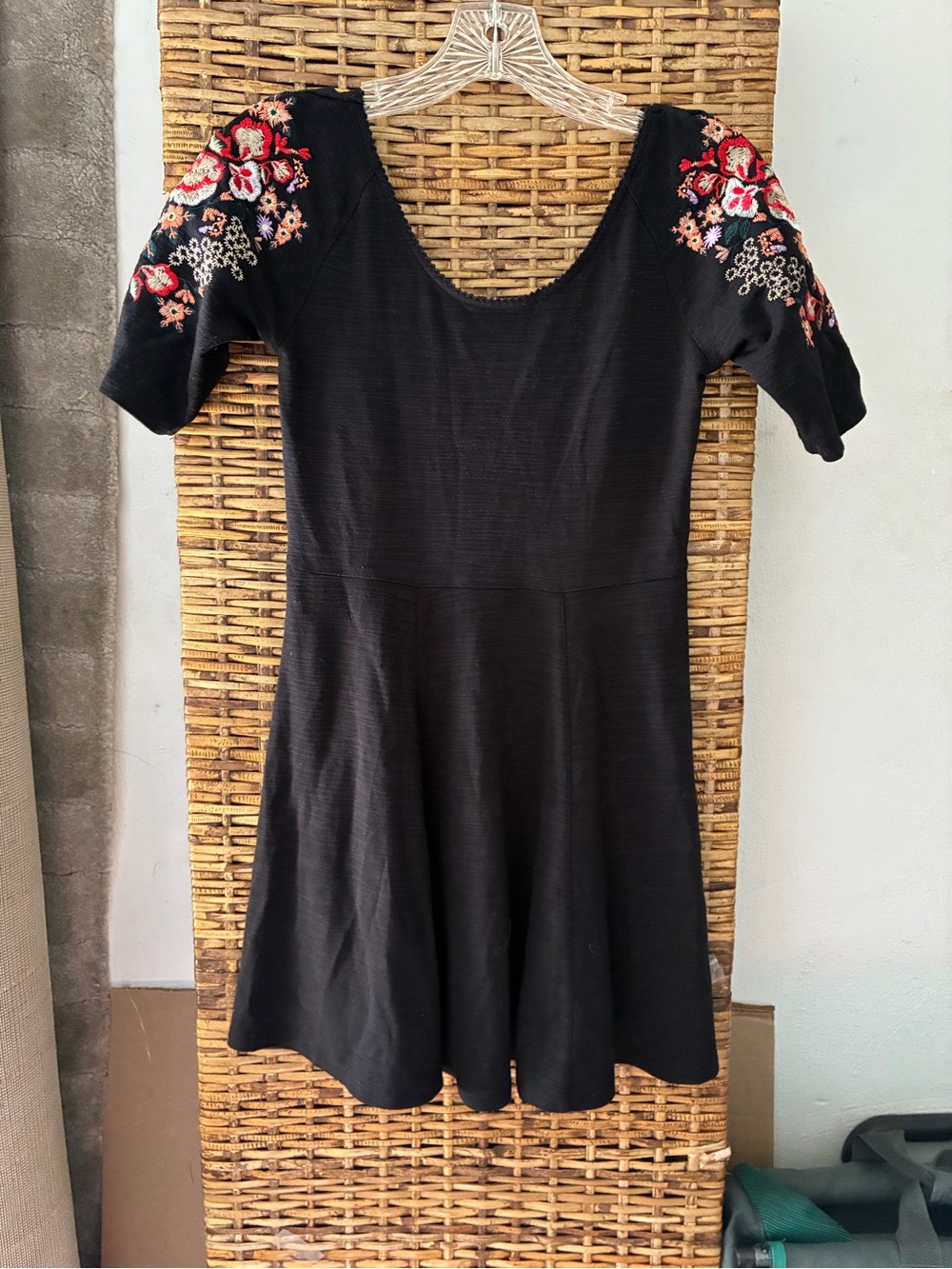 FREE PEOPLE dress. Size XS.